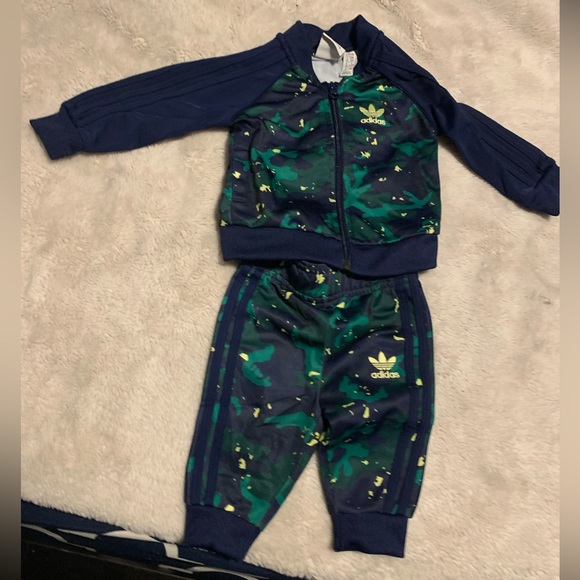 Adidas navy green and yellow tracksuit 3-6m - Picture 2 of 3